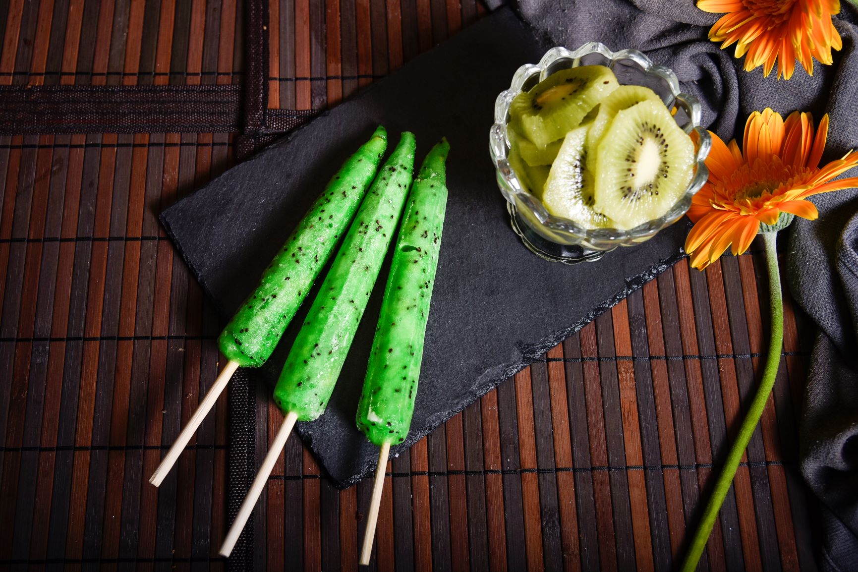Kiwi Kulfi Stick